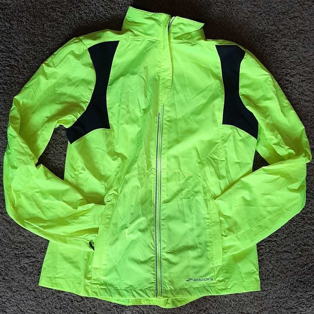 Brooks running jacket